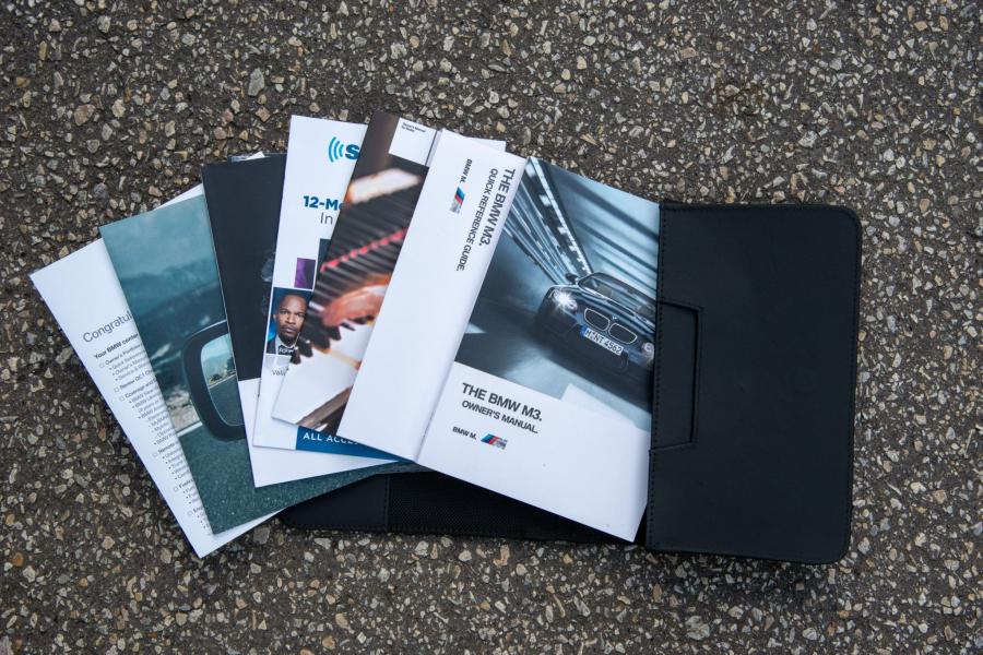 Сервисные книги BMW M3 Coupe Competition Package 2013 года  (фото 96 из 98)